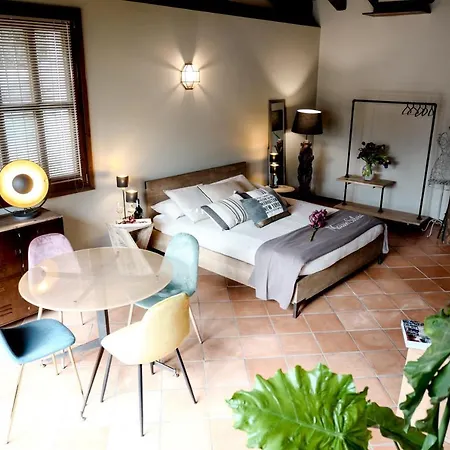 Maison Silvia Alojamento de Acomodação e Pequeno-almoço Treviso