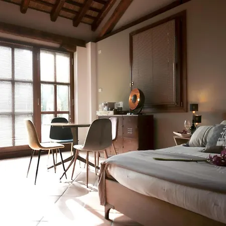 Maison Silvia Alojamento de Acomodação e Pequeno-almoço 4*